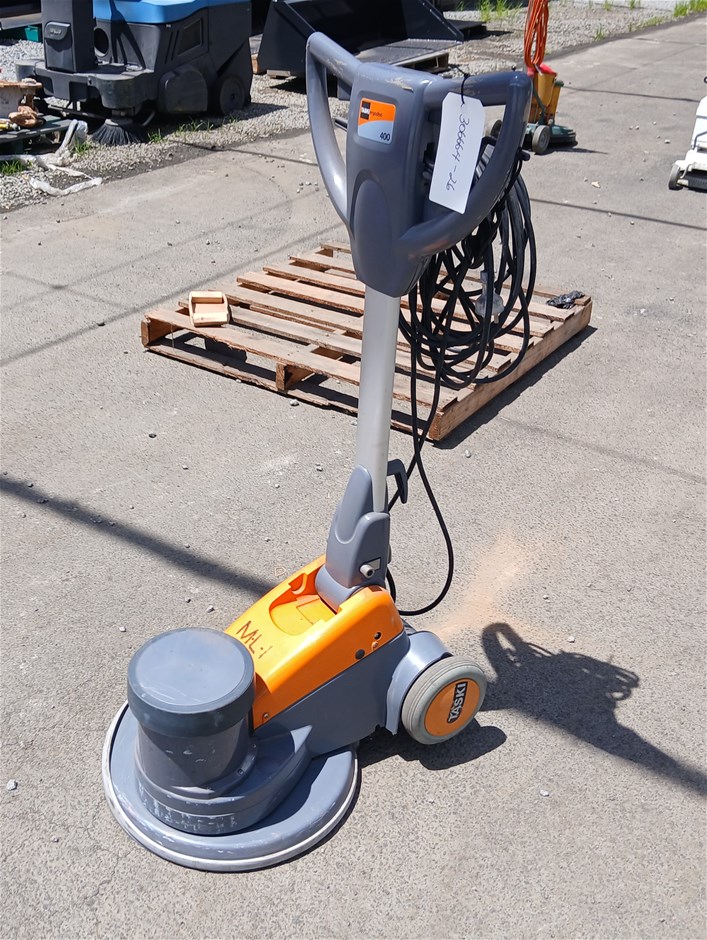 <p>Taski 400 Ergodisc Floor Polisher</p>