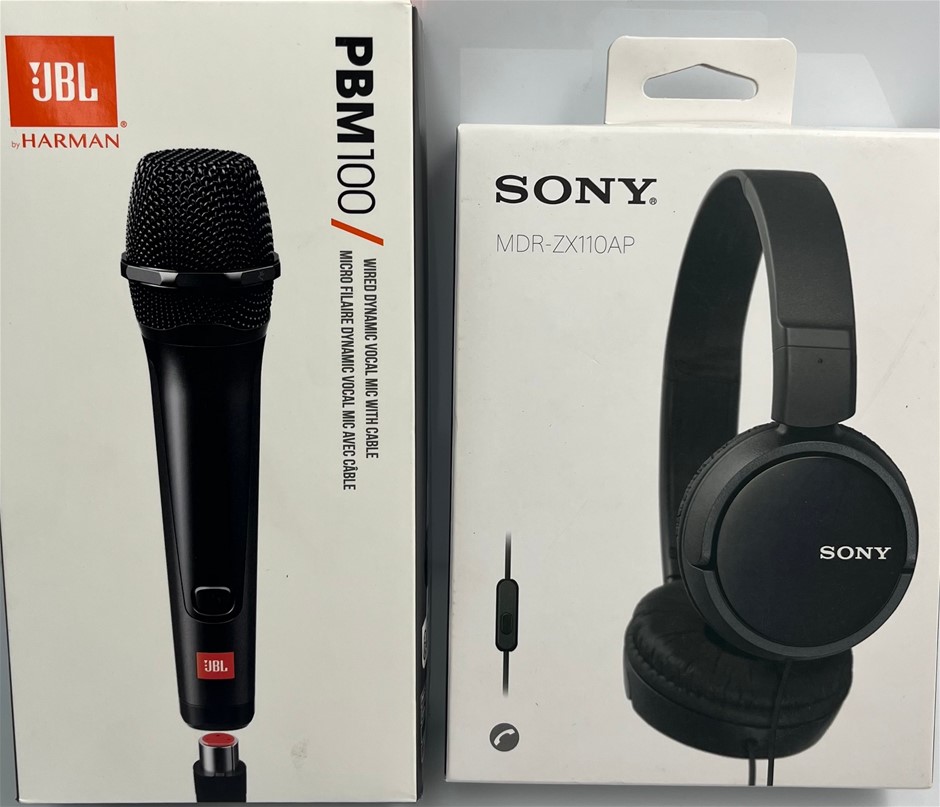 1 x JBL Harman Wired Dynamic Vocal Mic with Cable