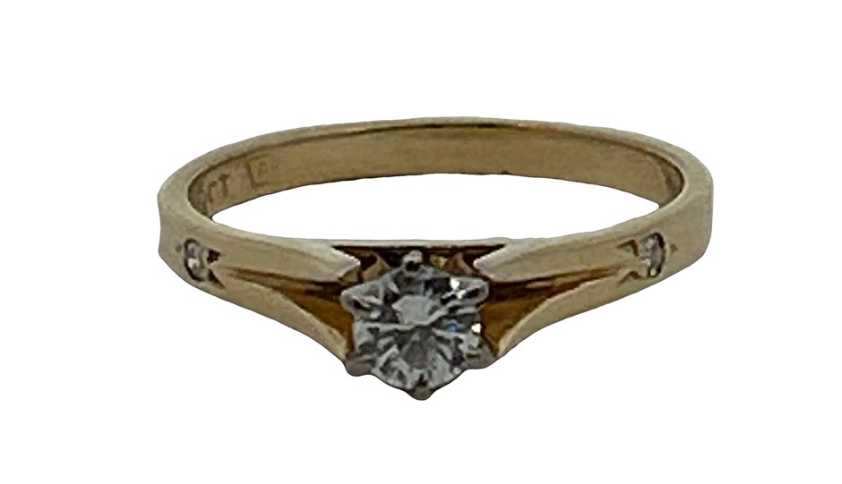 18ct Yellow Gold 0.27ct Diamond Ring