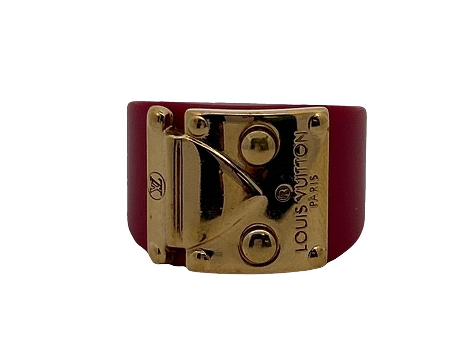 LOUIS VUITTON Paris Fushia Lock Me Ring