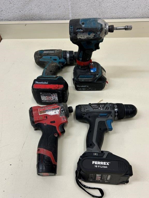 4 x Assorted cordless tools