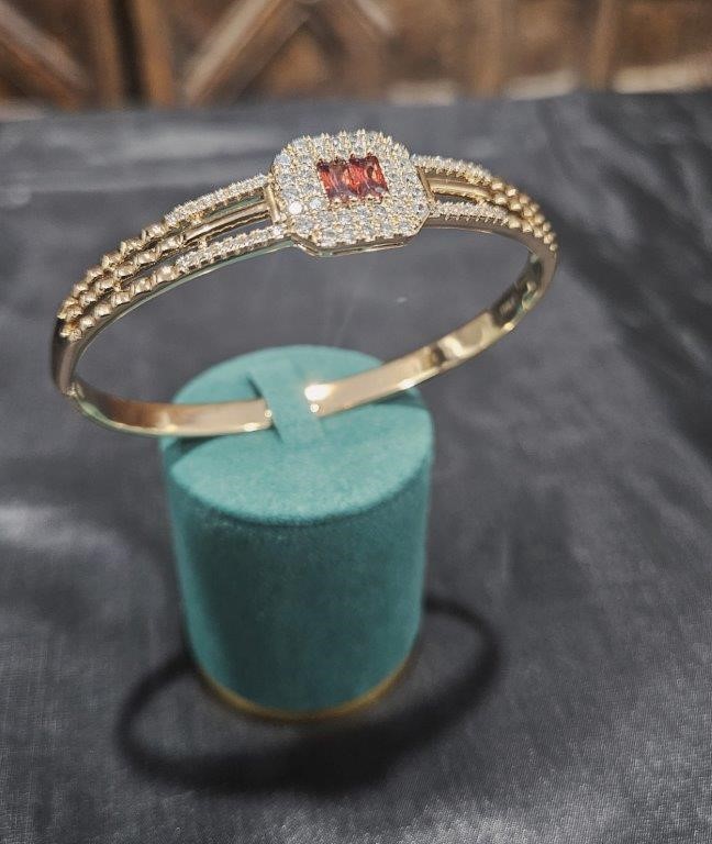 18K/ITALY Solid Yellow Gold Filled bangle -(stamped 18K/Italy)