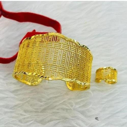 Set 22KGoldFilled/Italy Stamped Yellow Bangle & Ring