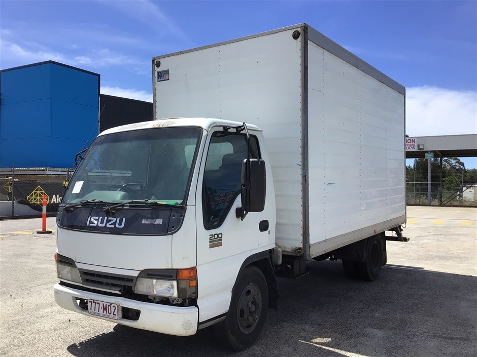 2005 Isuzu NKR 200 Medium Sitec 125 4 x 2 Pantech Truck