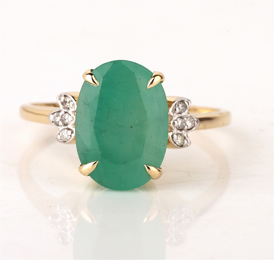 Yellow Gold Natural Emerald & Diamond Ring with Valuation