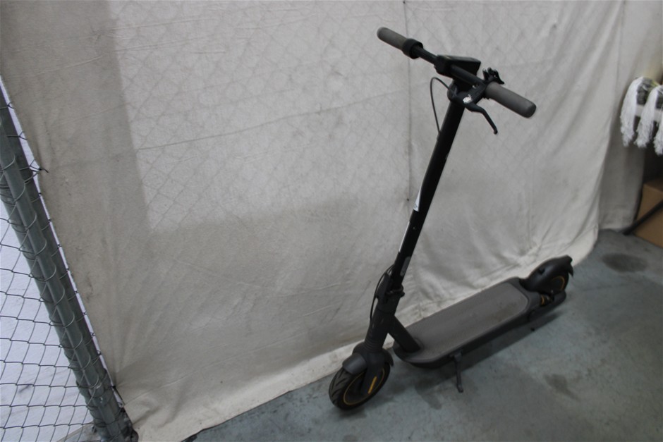 Ninebot Grey/Black E-Scooter