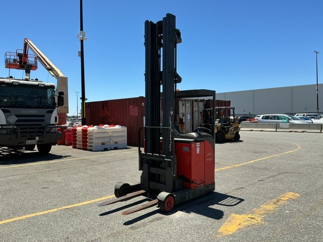 <p>Linde R16HD Reach Forklift</p>