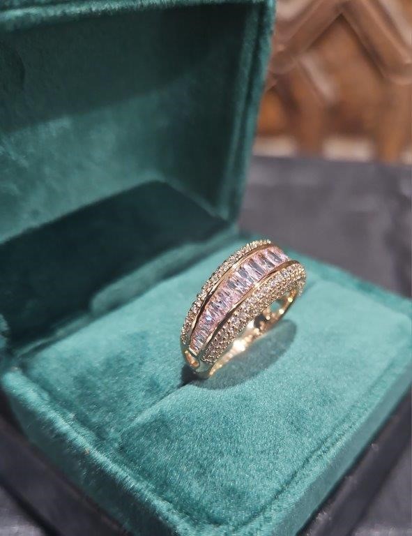 18KGold-filled/Italy Solid Yellow Gold Filled Ring -(stamped)-Warranty