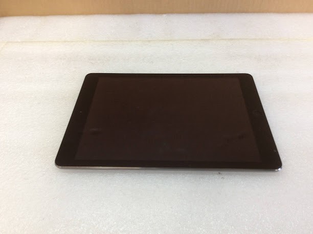 APPLE iPad Air 1 (A1474) Tablet 16GB