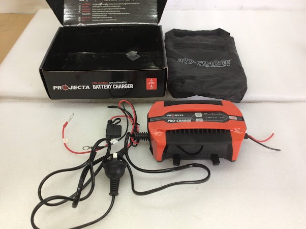 Projecta PC400 Battery Charger