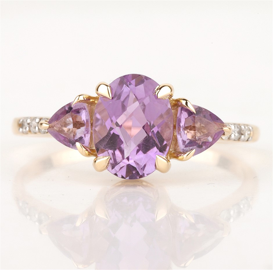 Yellow Gold Natural Amethyst  & Diamond Ring  with Valuation