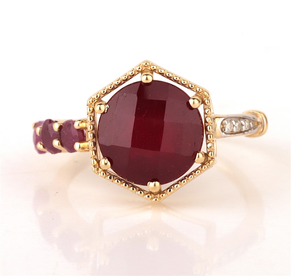 Yellow Gold Natural Ruby & Diamond Ring with Valuation