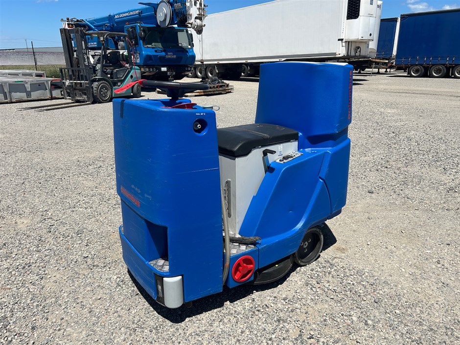 <p>Columbus Electric Ride On Scrubber</p>
