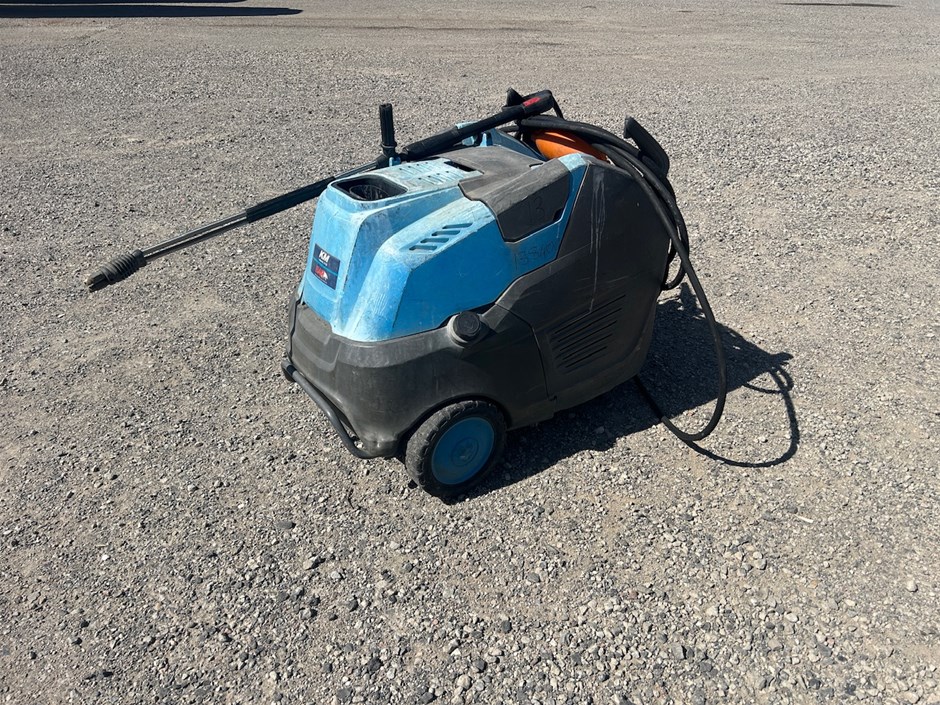 2014 Comet Hot Water Pressure Washer