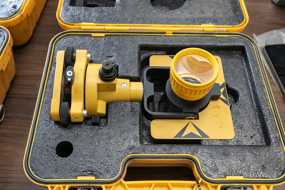 Surveyors Back Sight with Poly Case