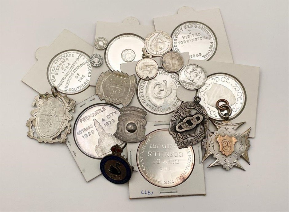 Approx. x18, Asstd AU Commemorative Tokens, Fobs & Medals, C:1881-1979