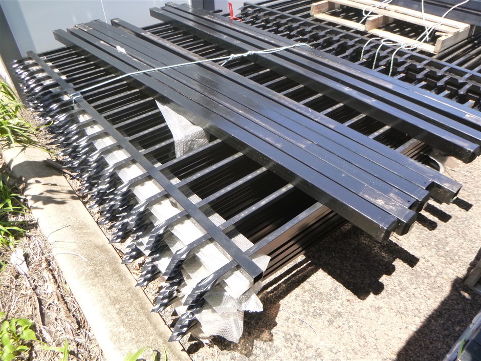 Fence Panels and Posts (Unused)