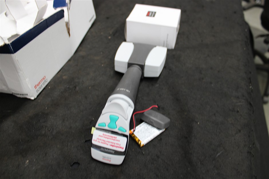 Thermo Scientific Finnpipette Novus Electronic Pipette