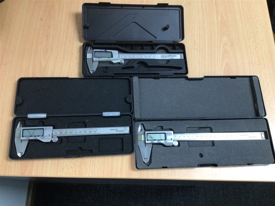 Qty of Assorted Digital Calipers x 3
