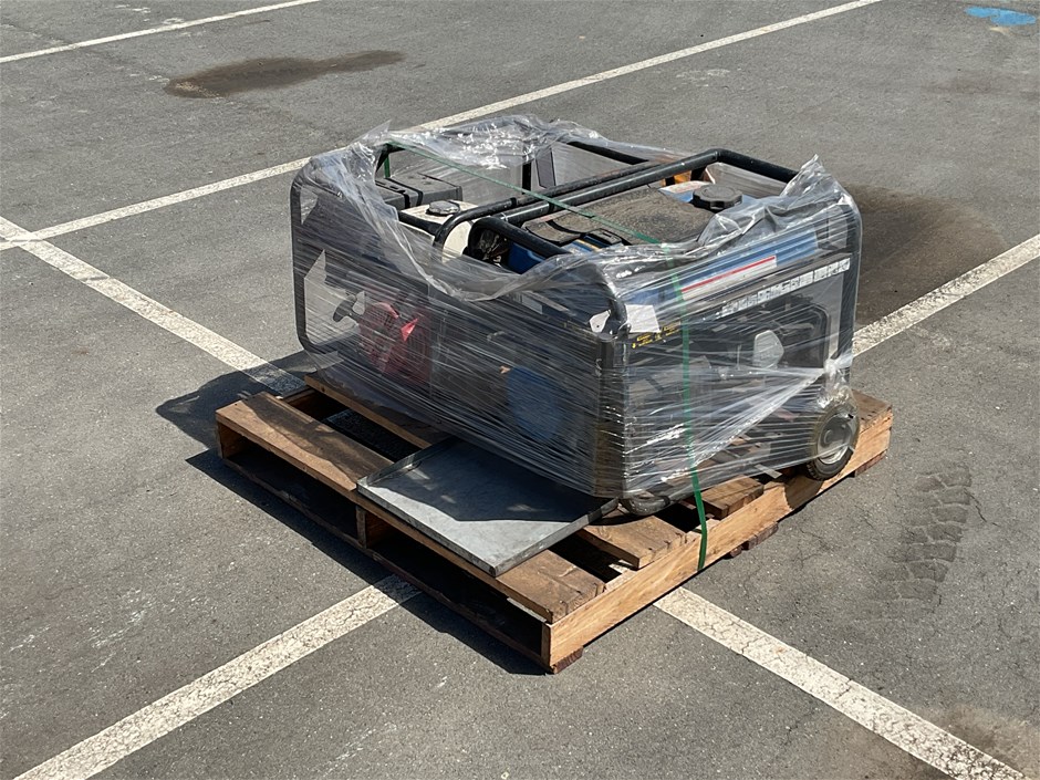 <p>Generators x 2</p>