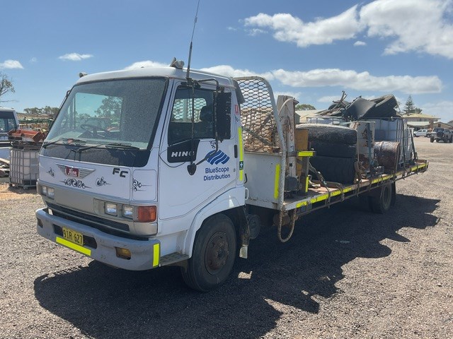 1996 Hino FC3WJKA H 4 x 2 Tray Body Truck
