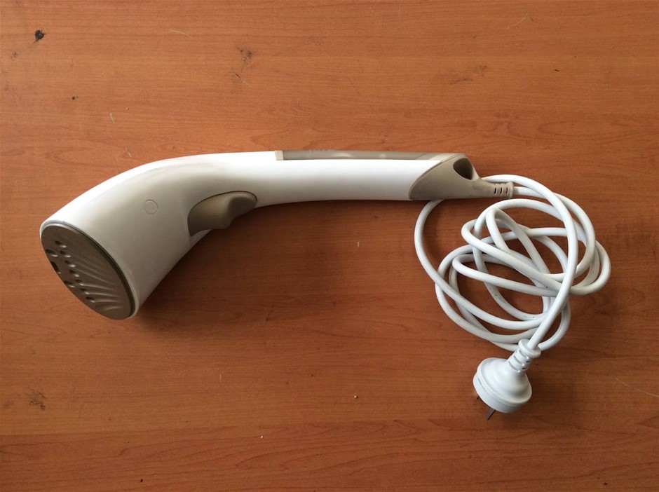 Philips GC332 2-in-1 Handheld Steamer