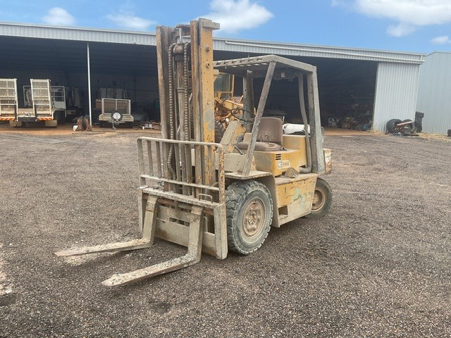 CAT V80C Counterbalance Forklift