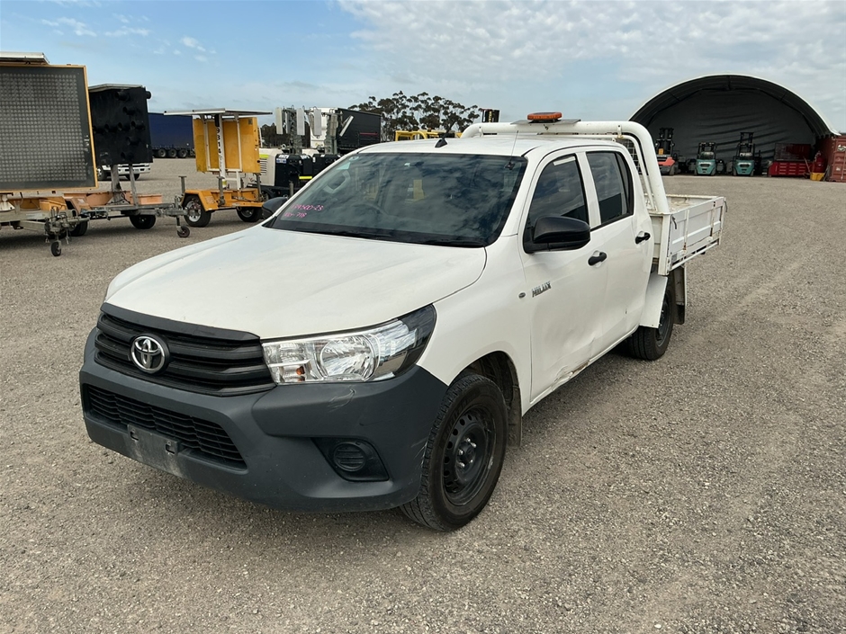 2018 Toyota Hilux 4X2 WORKMATE TGN121R Automatic Dual Cab