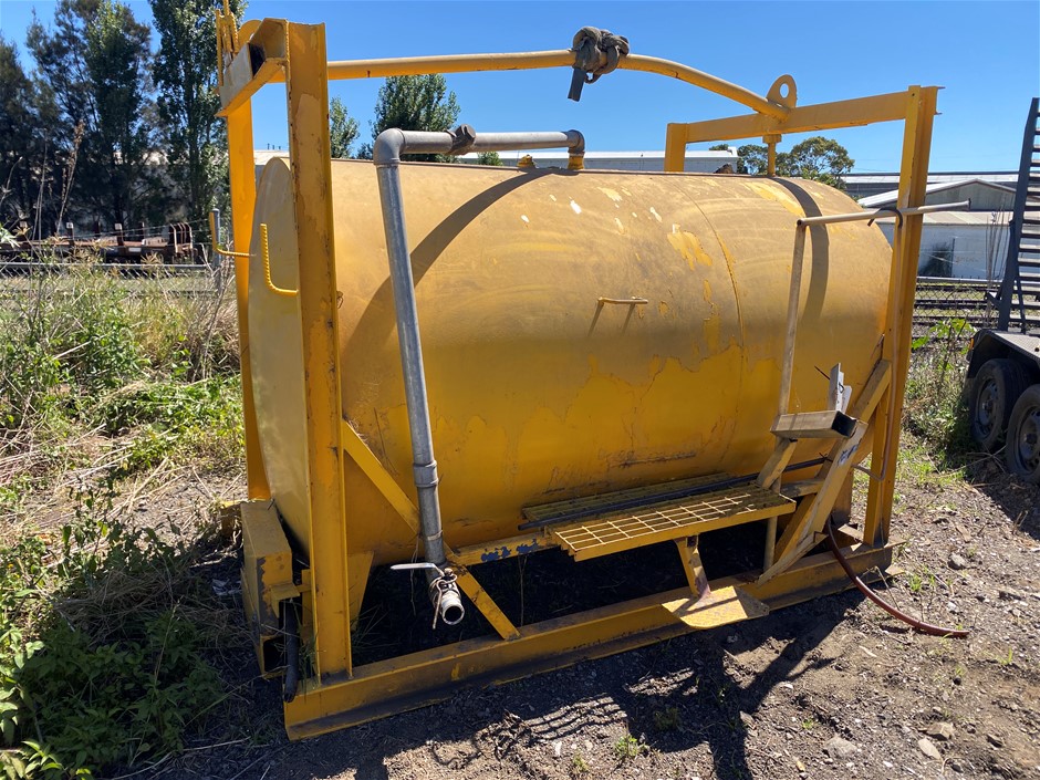 Diesel Fuel Tank & Stand