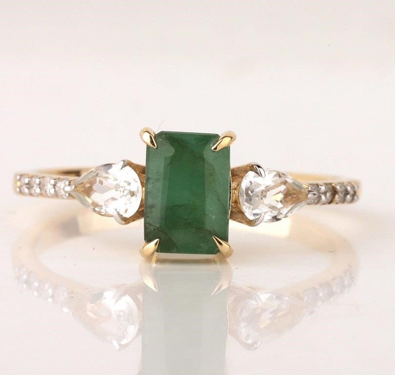 Yellow Gold Natural Emerald & Diamond Ring with Valuation