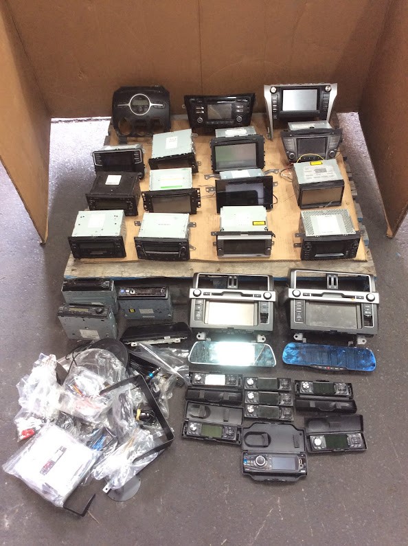 Assorted It Equipment and Projectors - NSW