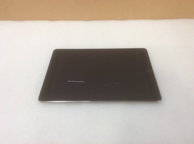 Apple iPad Air 2 (A1567) Tablet 64GB