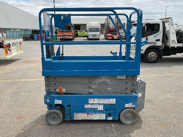 2015 Genie  GS-1932 Scissor Lift