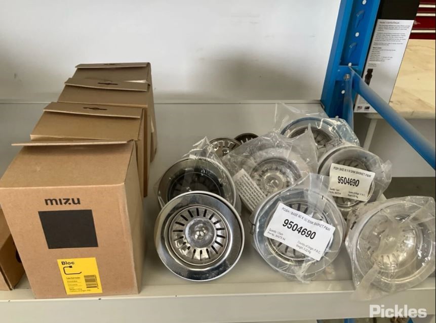 Approximately 60 assorted plumbing Fittings