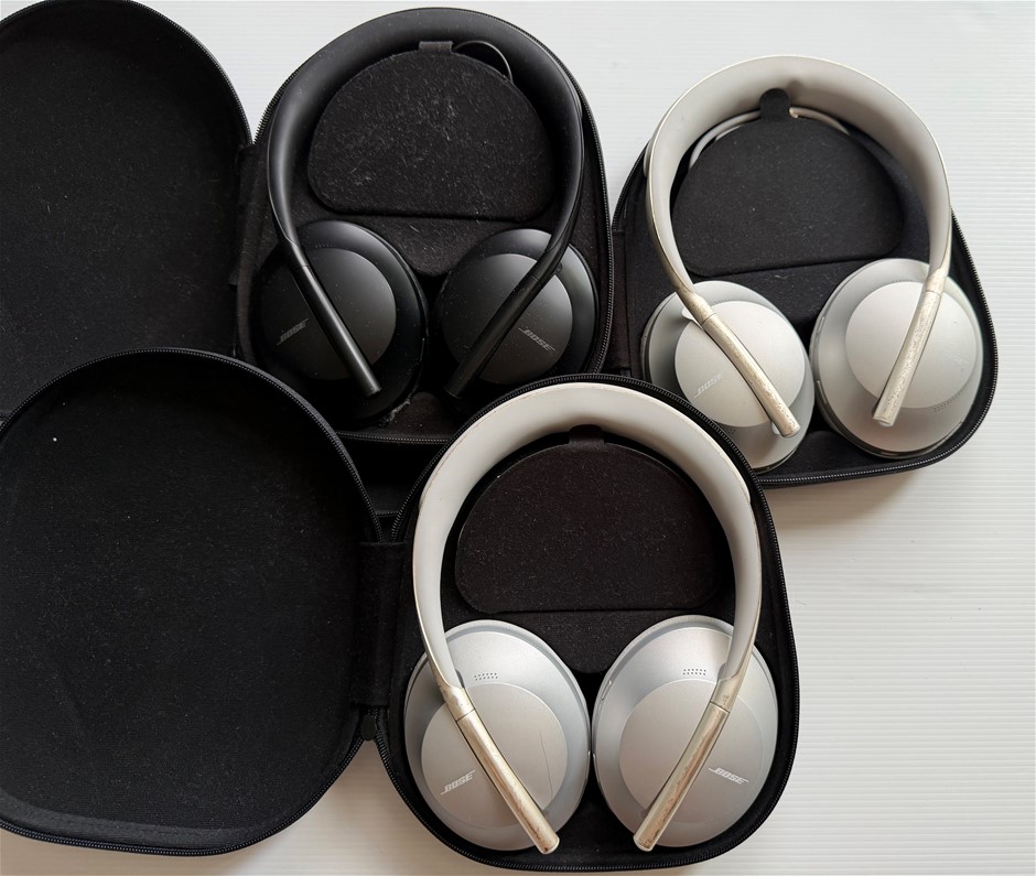 Bose 700 Noise Cancelling Wireless Headphones Black/Silver (Lot of 3)