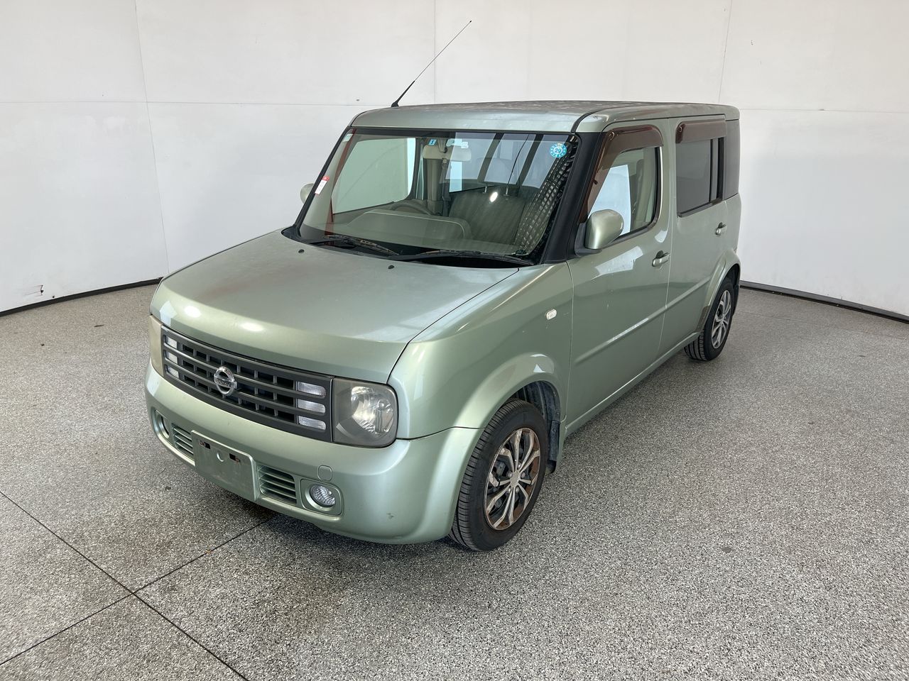 2004 Nissan Cube (Import) Automatic 7 Seats Wagon