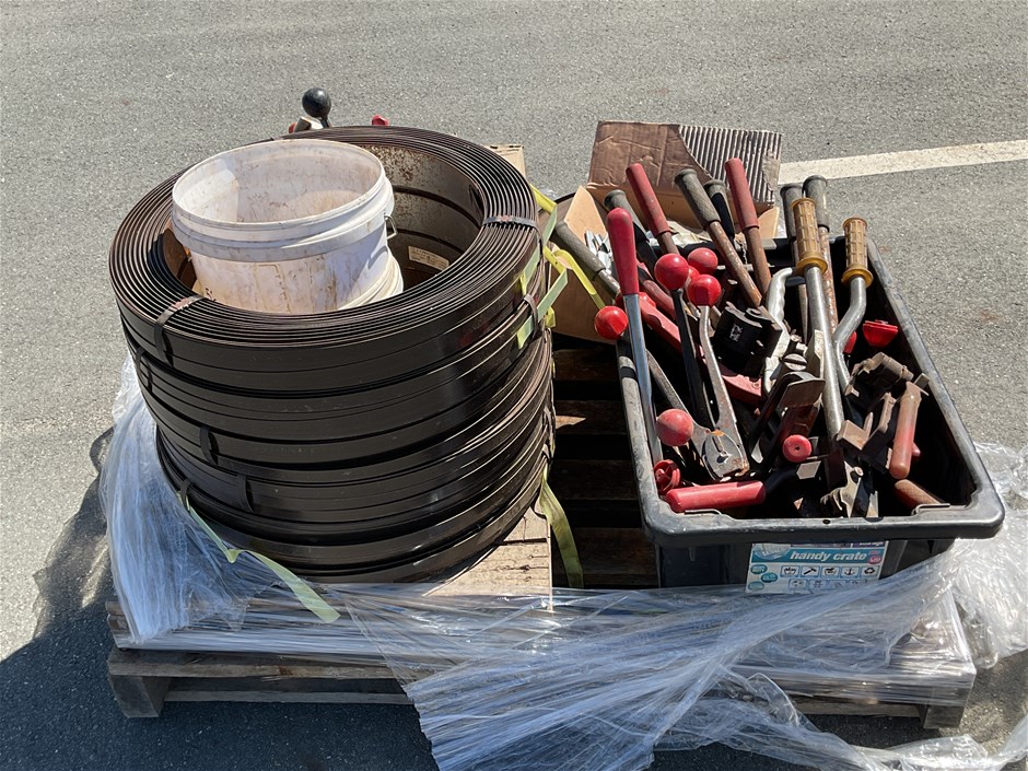<p>Qty Steel Strapping & Sundries x 1 Pallet</p>