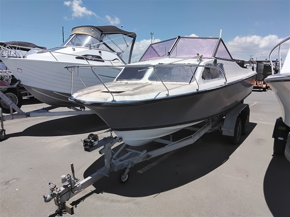Seafarer Vagabond Power Boat