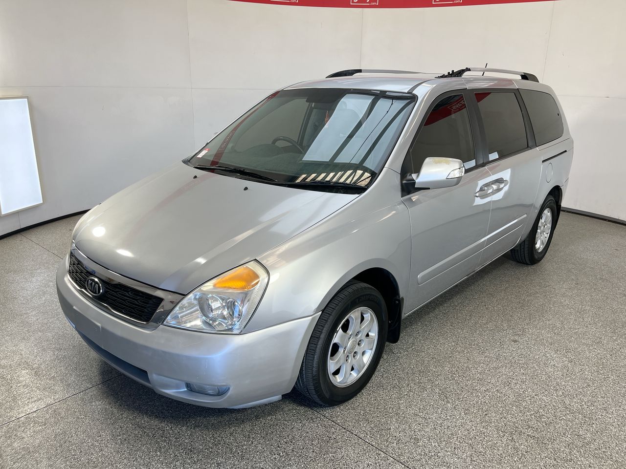 2010 Kia Grand Carnival Si VQ Automatic 8 Seats People Mover