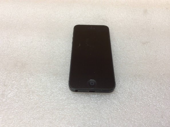 Apple iPhone 5 (A1429) Phone 16GB