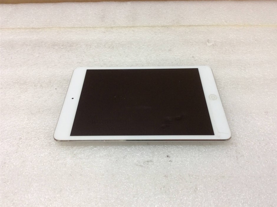 APPLEIPAD MINI1 (A1432) 16GB Silver Tablet