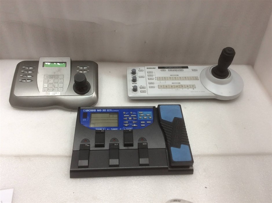Sony RM-BR300 Remote Control Unit + Boss ME-30 Guitar Multiple Effects Proc