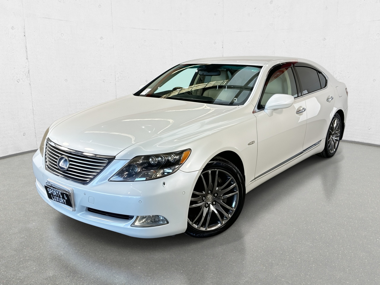 Import 2007 Lexus LS600h CVT Sedan