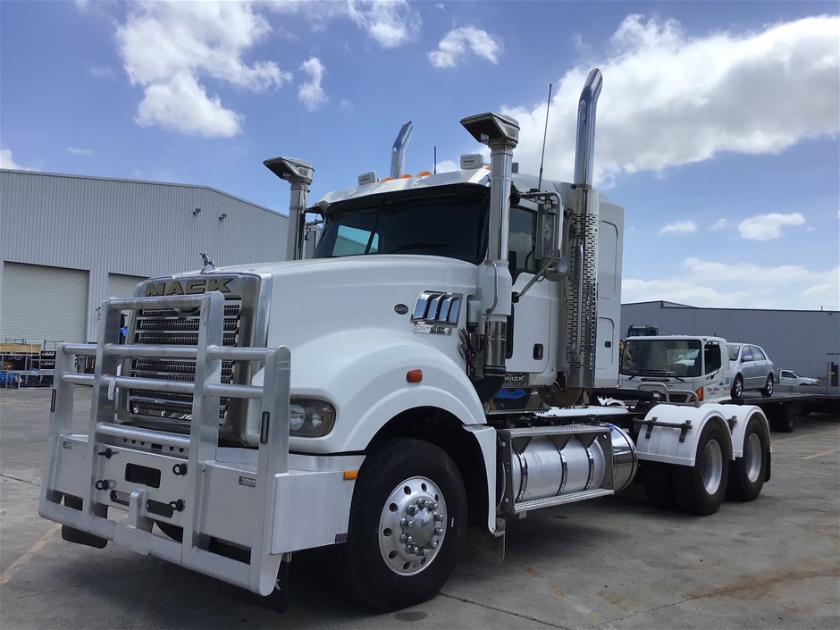 <p>2018 MACK Superliner CLXT 6 x 4 Prime Mover Truck</p>