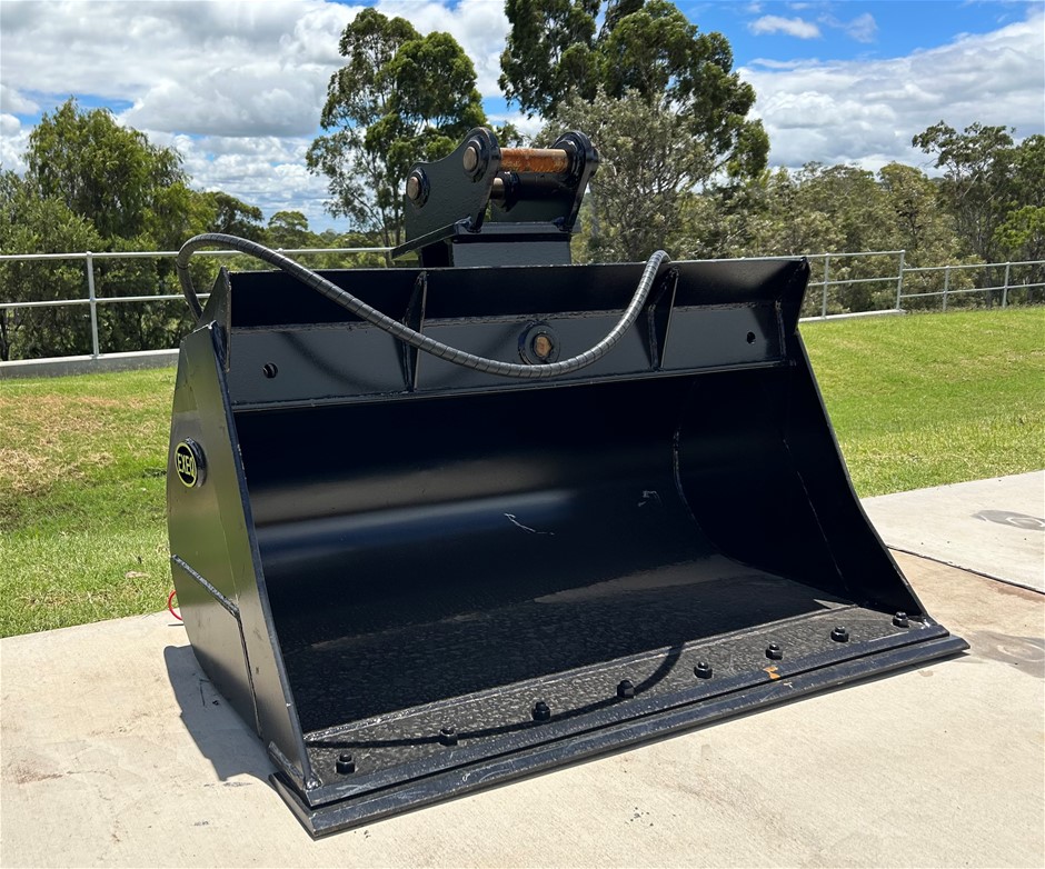 1200mm Tilt Bucket to Suit 3T Excavator(Unused)