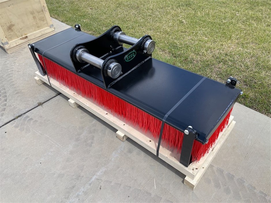 1800mm Broom Attachment to suit 10-17T Excavator(Unused)