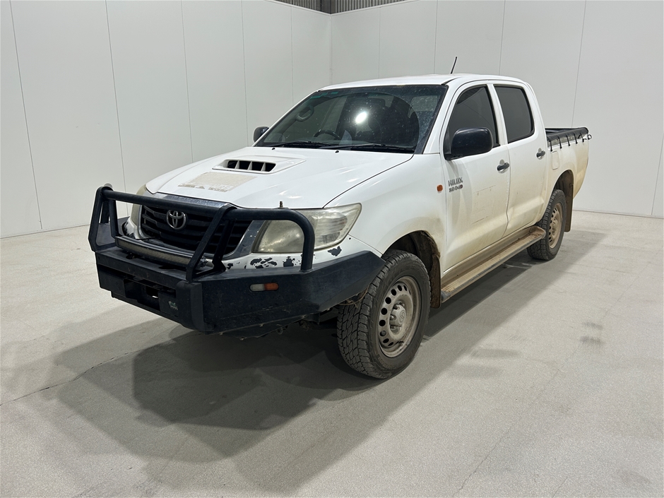 2014 Toyota Hilux 4X2 WORKMATE TGN16R Automatic Cab Chassis