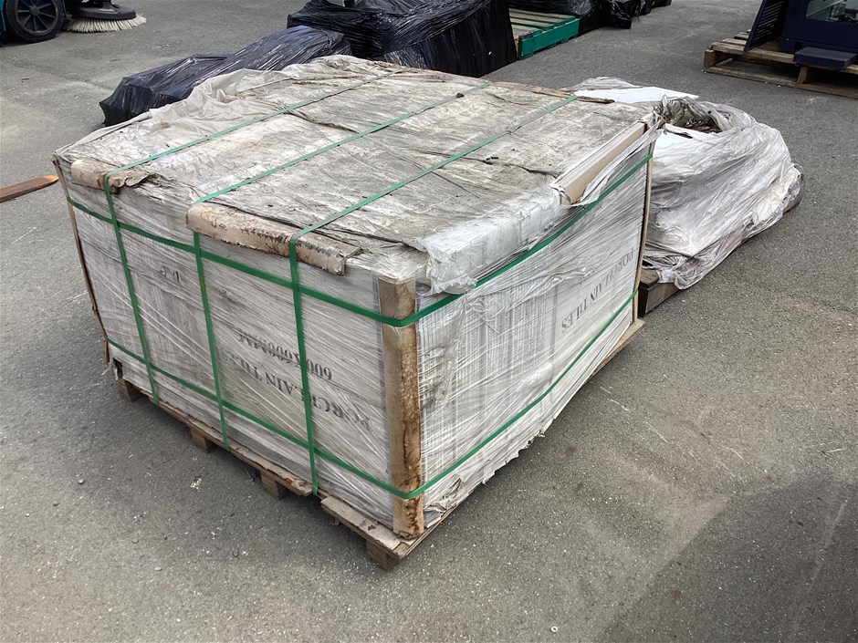 <p>Porcelain Tiles 2x Part Pallets</p>