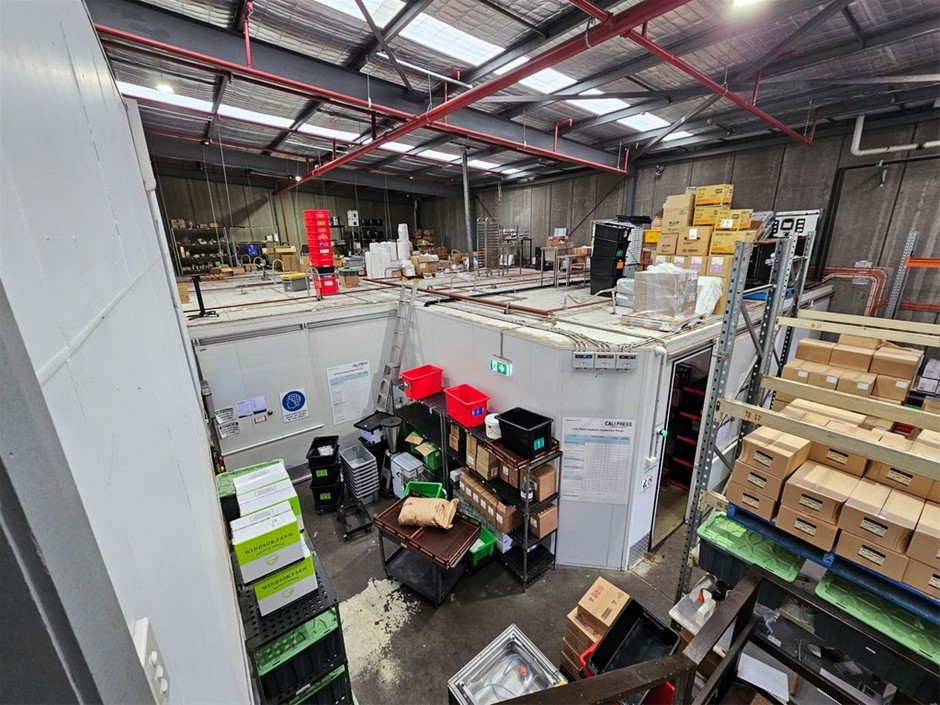 Large Multi Room Commercial Cool Room + Cooling Units