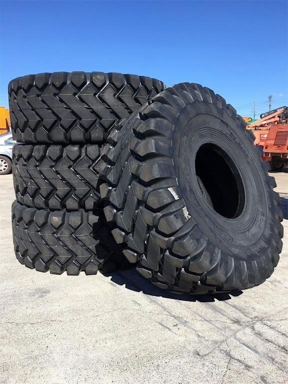 Quantity of 4 26.5-25 Earthmoving Tyres (Unused),